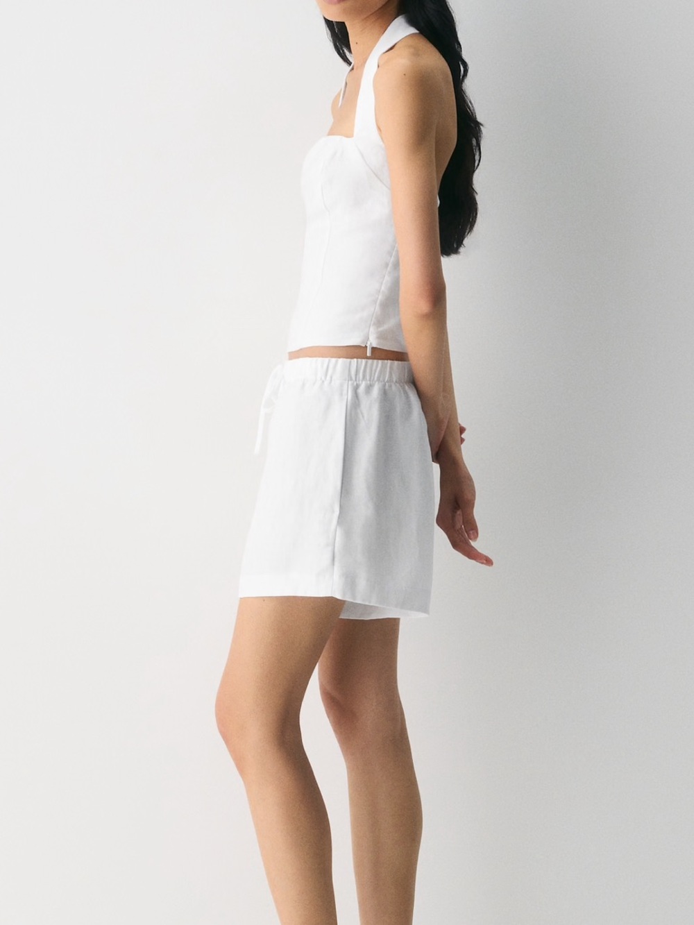 Aritzia Lodge Shorts Cruise Linen - Picture 4 of 4